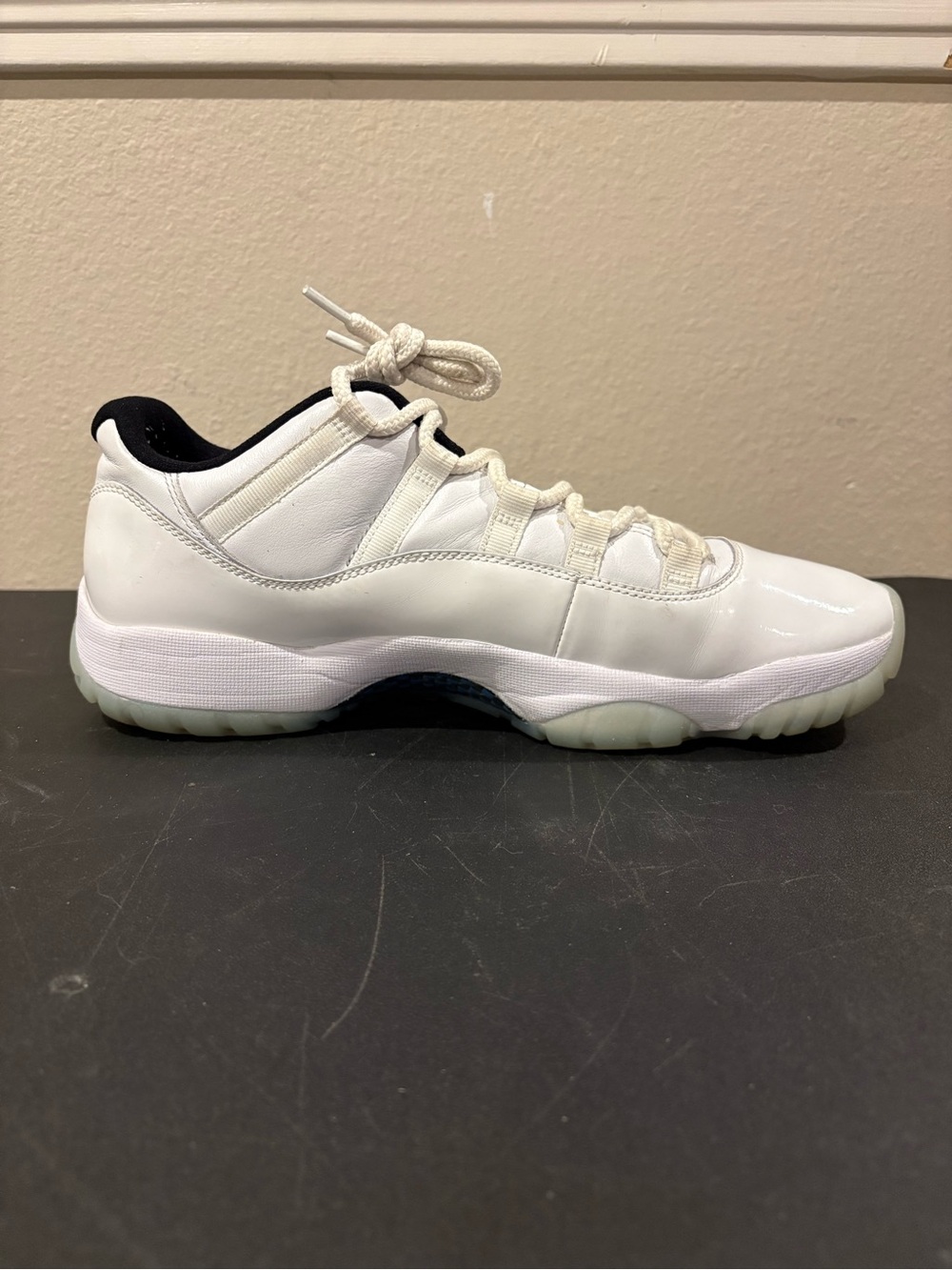 Nike Air Jordan 11 Retro Low Legend Blue Size 11 AV2187-117 White legend blue - Picture 4 of 10